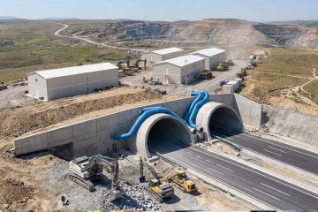 Tünel İnşaatı Saha Ofisleri: Yeraltı Karayolu Projeleri İçin Prefabrik Binalar ve İşçi Barınağı