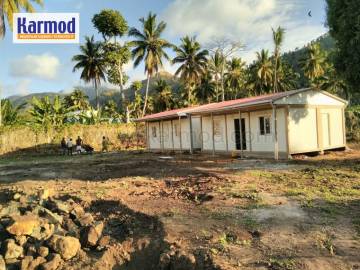 Будинки з контейнерів