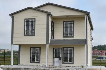 Casa de Aço de Dois Andares