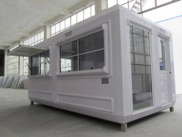 Güneş Enerjisi Paneli Kabini