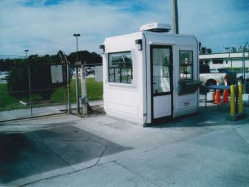 Güneş Enerjisi Paneli Kabini