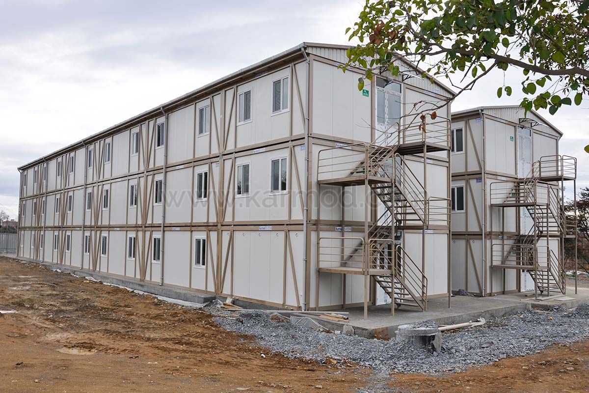 رستوران های کانتینری 819  m²