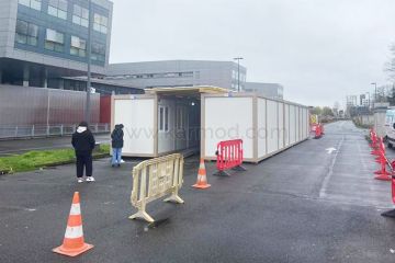 Париж, Франция. В один день мы создали Covid-19 поликлинику в специальной больнице