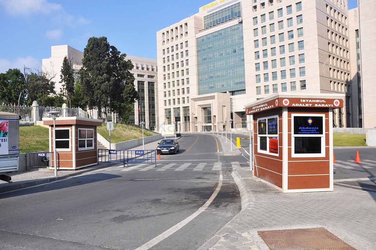 Кабины безопасности Karmod предпочитают использовать в крупнейшем европейском дворце правосудия