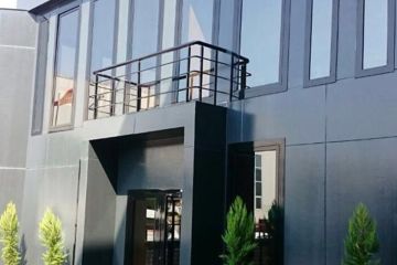 edificio-da-direcao-da-fabrica-e-do-escritorio-de-vendas-3000_9.jpg
