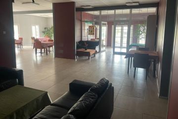 edificio-de-equipamiento-social-de-las-casas-del-lago-ardicli-39004_2.jpg
