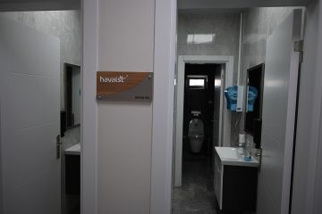 escritorio-da-havaist-no-aeroporto-de-istambul-tayakadin-12461_3.jpg
