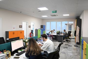 escritorio-da-havaist-no-aeroporto-de-istambul-tayakadin-12461_6.jpg