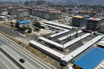 1200-lojas-comerciais-para-a-zona-do-terramoto-57670_1.jpg