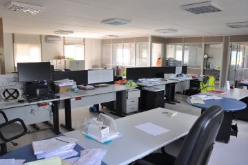 edificio-de-escritorios-da-fabrica-de-embalagens-ispak-86886_6.jpg