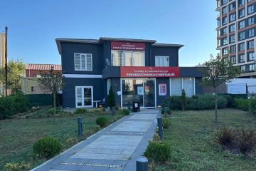 edificio-moderno-de-oficinas-para-servicios-publicos-en-una-localidad-rural-56607_4.jpg