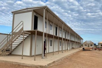 контейнерні-будівельні-майданчики-в-занзібарі-85380_2.jpg