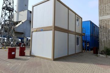 oficina-contenedor-en-el-astillero-87341_3.jpg