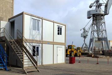 container-office-at-the-shipyard-site-61732.jpg