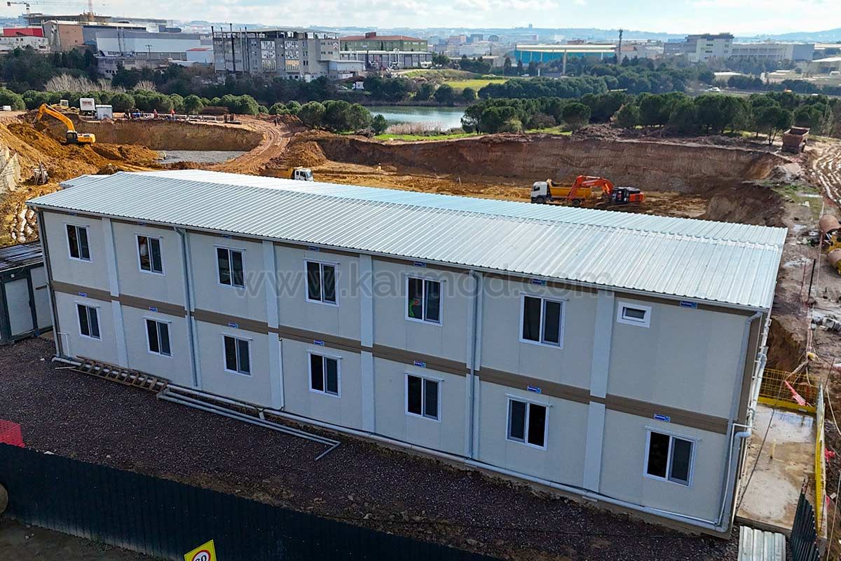 Proyecto de dormitorio contenedor para instalaciones industriales