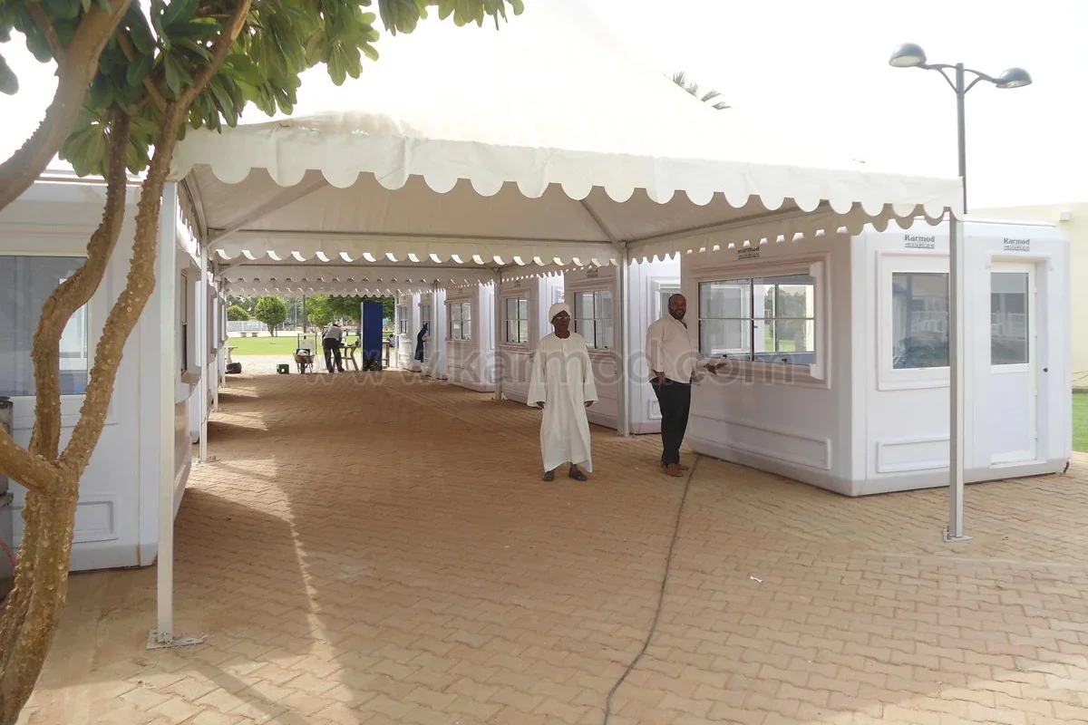 Наші моделі кабін використовуються в якості ларьків в Судані